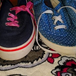 Bundle 2 sneakers
